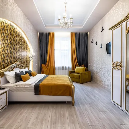 2 Bedroom Tykha Street Center With Parking Place Apartment Lviv