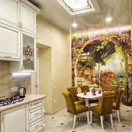 2 Bedroom Tykha Street Center With Parking Place Lviv