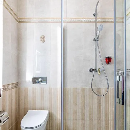 2 Bedroom Tykha Street Center With Parking Place Lviv