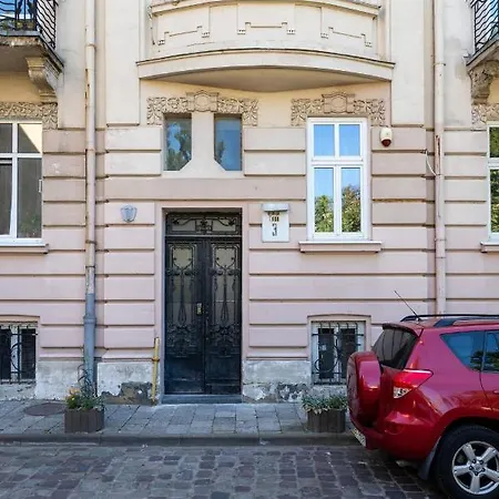 Apartment 2 Bedroom Tykha Street Center With Parking Place Lviv