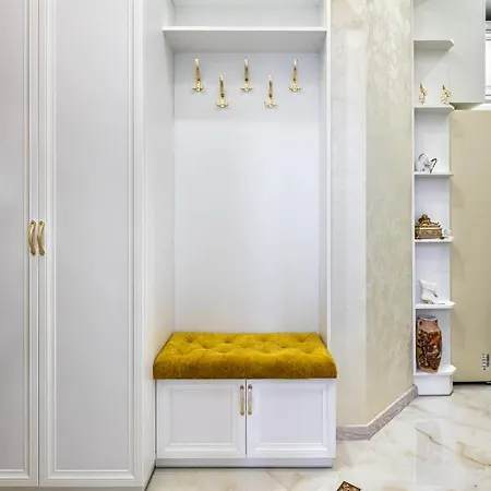 2 Bedroom Tykha Street Center With Parking Place Apartamento