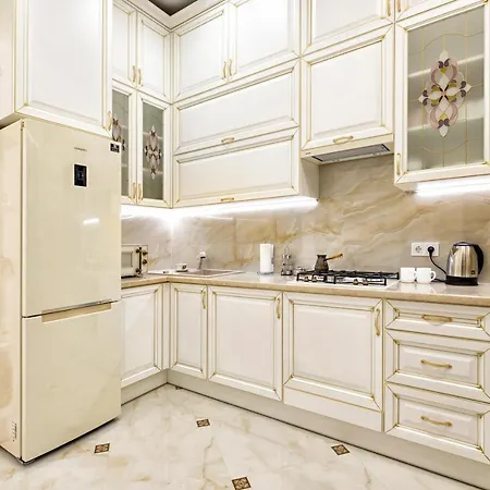 2 Bedroom Tykha Street Center With Parking Place * Lviv