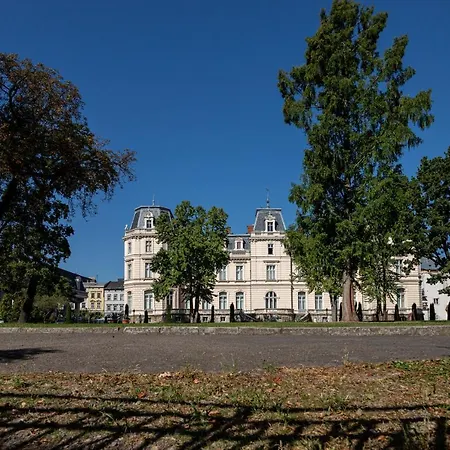 2 Bedroom Tykha Street Center With Parking Place *