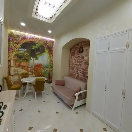 Апартаменты 2 Bedroom Tykha Street Center With Parking Place