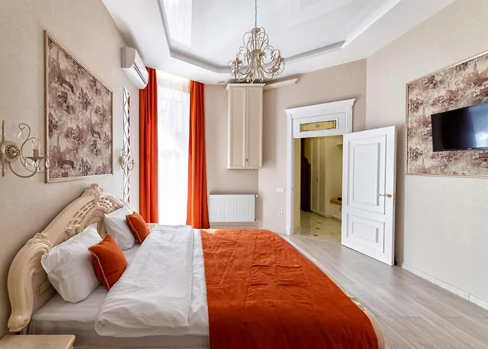 2 Bedroom Tykha Street Center With Parking Place * Leópolis