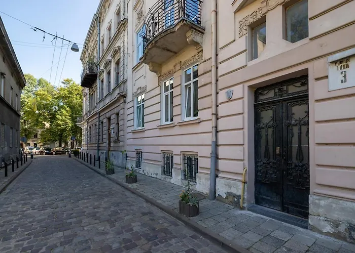 Lägenhet 2 Bedroom Tykha Street Center With Parking Place