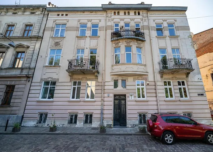 2 Bedroom Tykha Street Center With Parking Place *