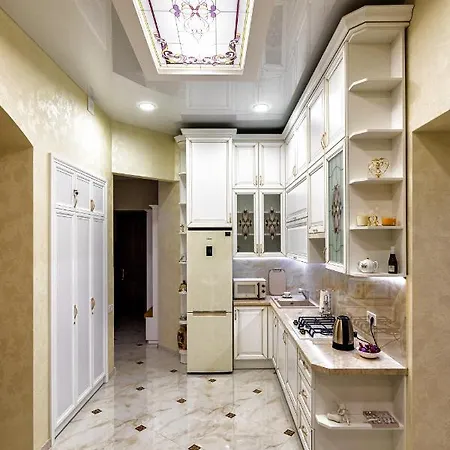 2 Bedroom Tykha Street Center With Parking Place *